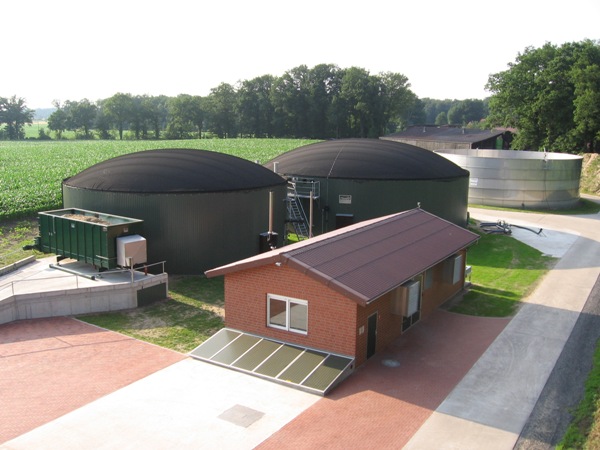 Современный завод по выработке биогаза